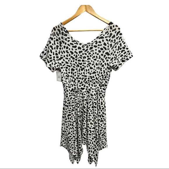 💎 Susina Leopard Print Fit & Flare Asymmetrical Dress - Picture 3 of 9
